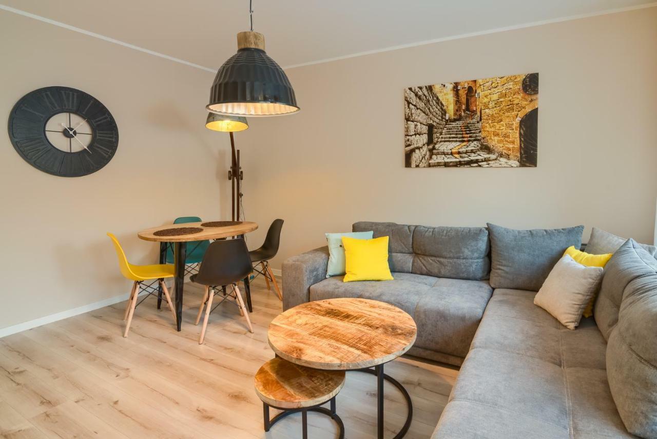 Apartments 4 You Hlonda Тичи Екстериор снимка