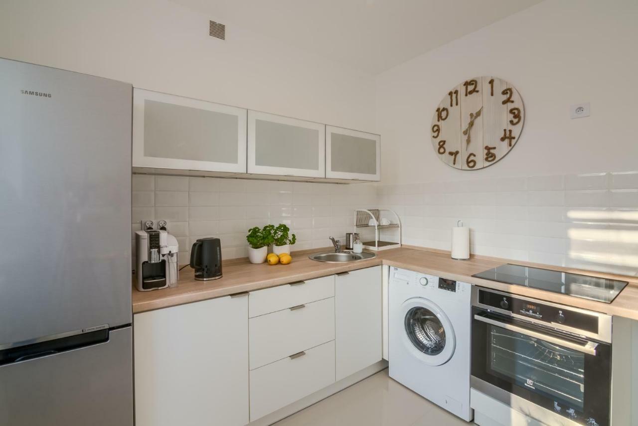 Apartments 4 You Hlonda Тичи Екстериор снимка